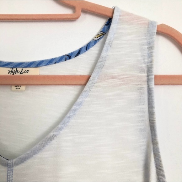 Style & Co - Sleeveless V-Neck Floral Ruffle Hem Tank Top - Size Medium

A06 - Picture 3 of 5